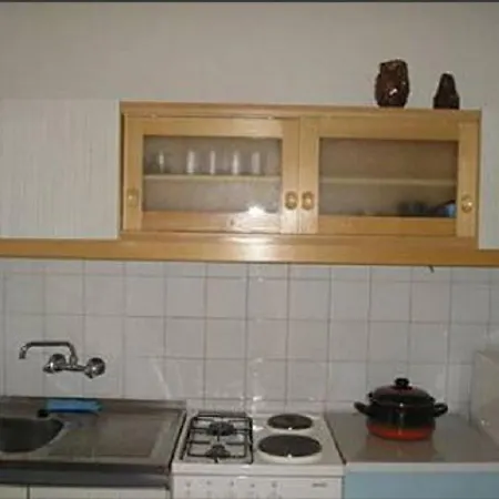 Apts & Rooms Frano - 50M From Beach
